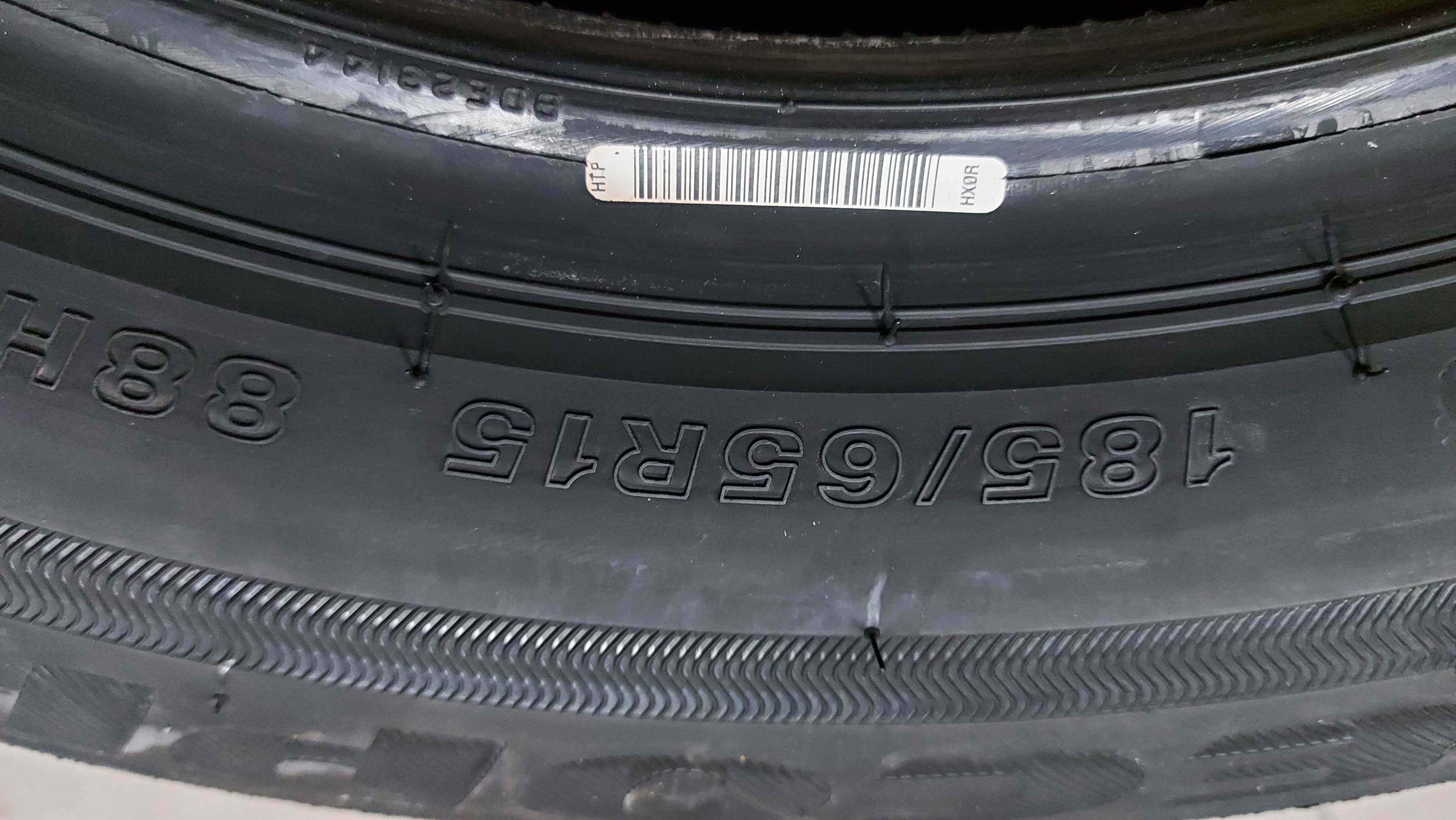 Opony 185/65R15 felgi kołpaki oryginalne do Toyota Yaris IV