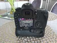 Lustrzanka Canon 7D Mark II + grip Canon 2x bateria oryg + Karta 32 GB