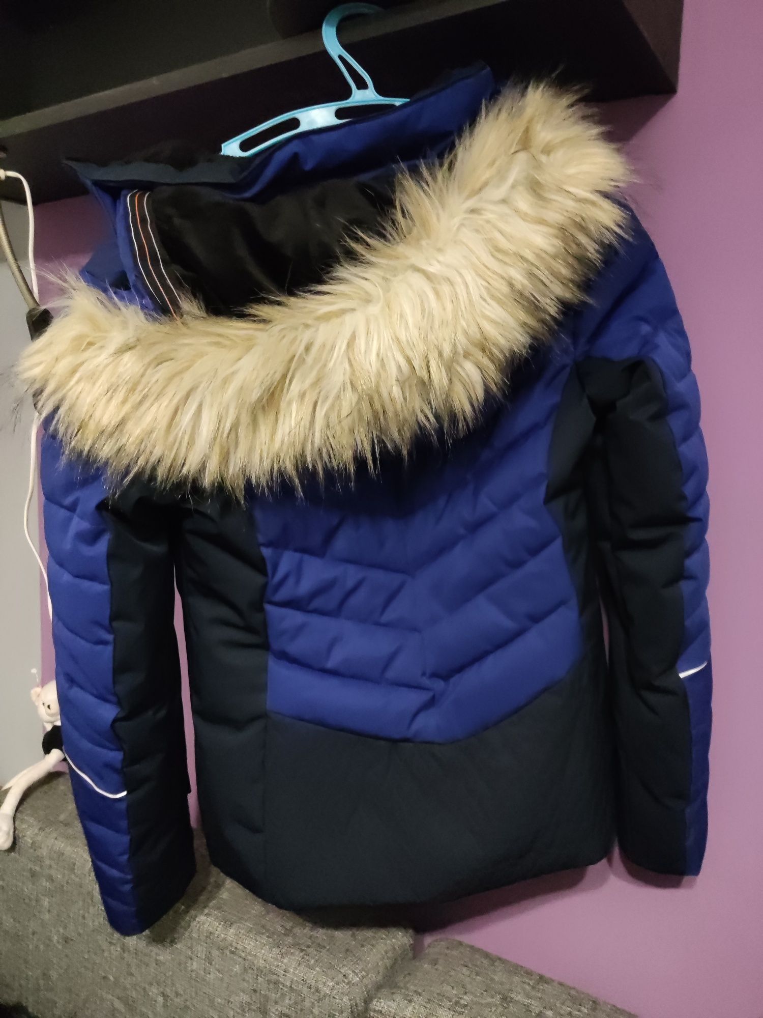 Жіноча зимова куртка icepeak 36 розмір