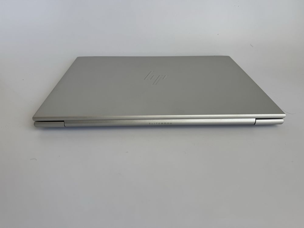 Hp elitebook 840 g9 i5-1235u 16ram 14” FHDips Plus