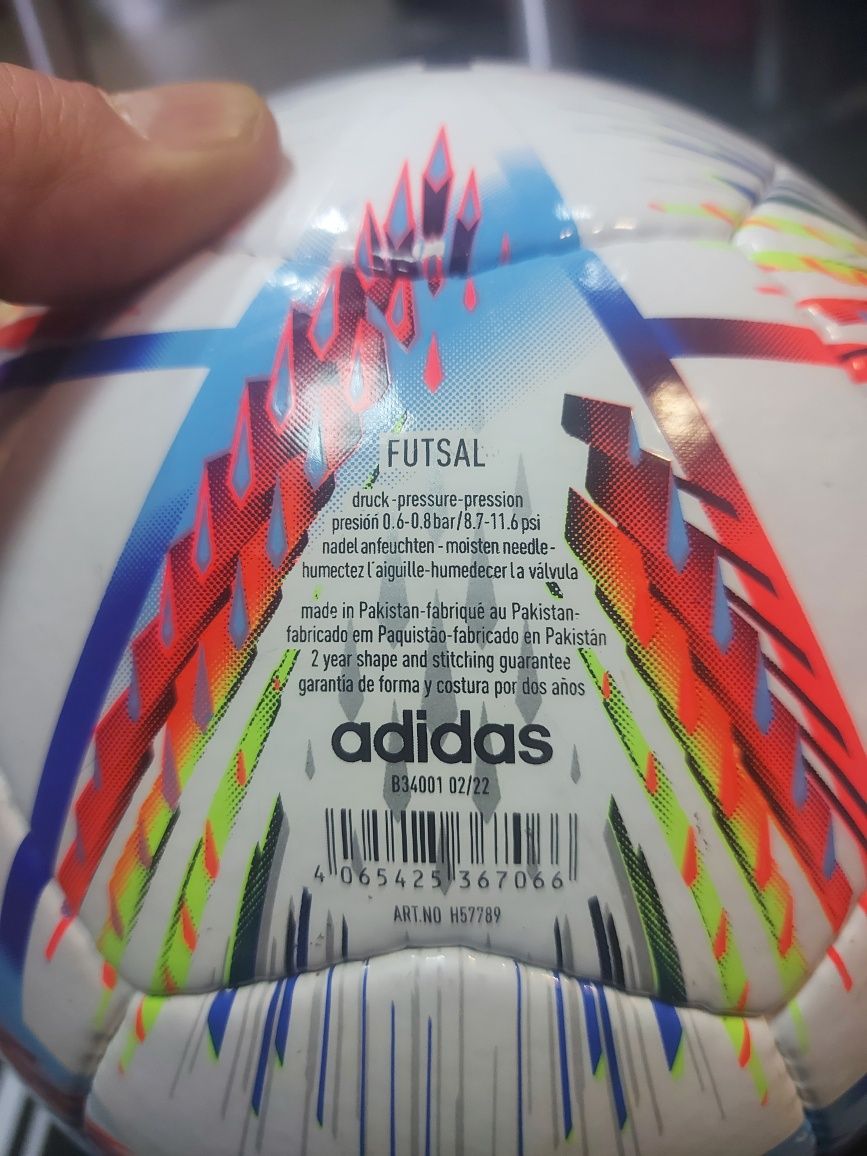 Футзальний м'яч Adidas WC22 Rihla PRO Sala FIFA