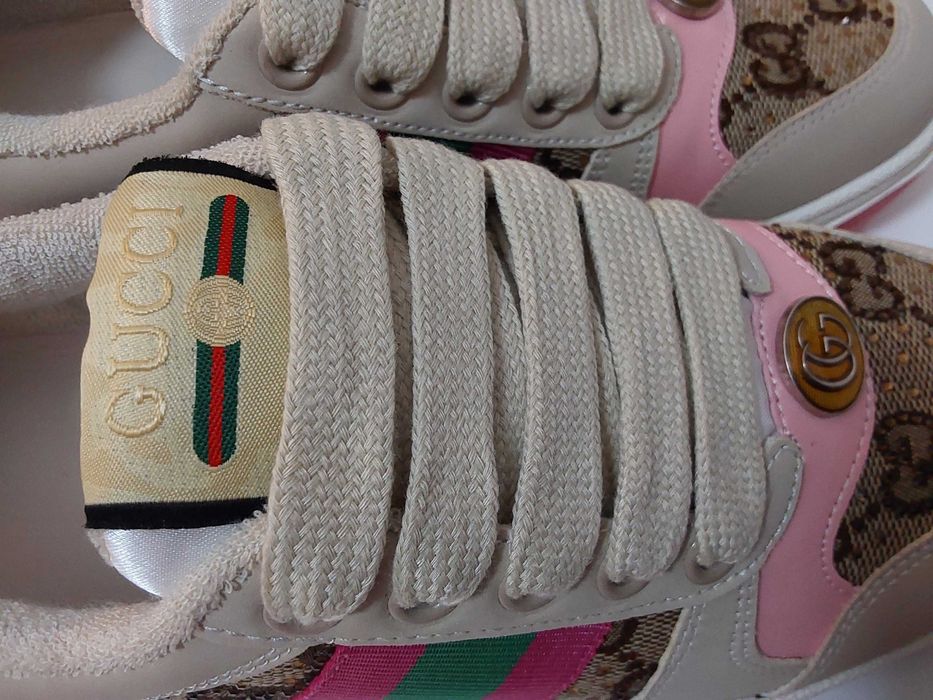 Sapatilhas Gucci Novas com cristais.