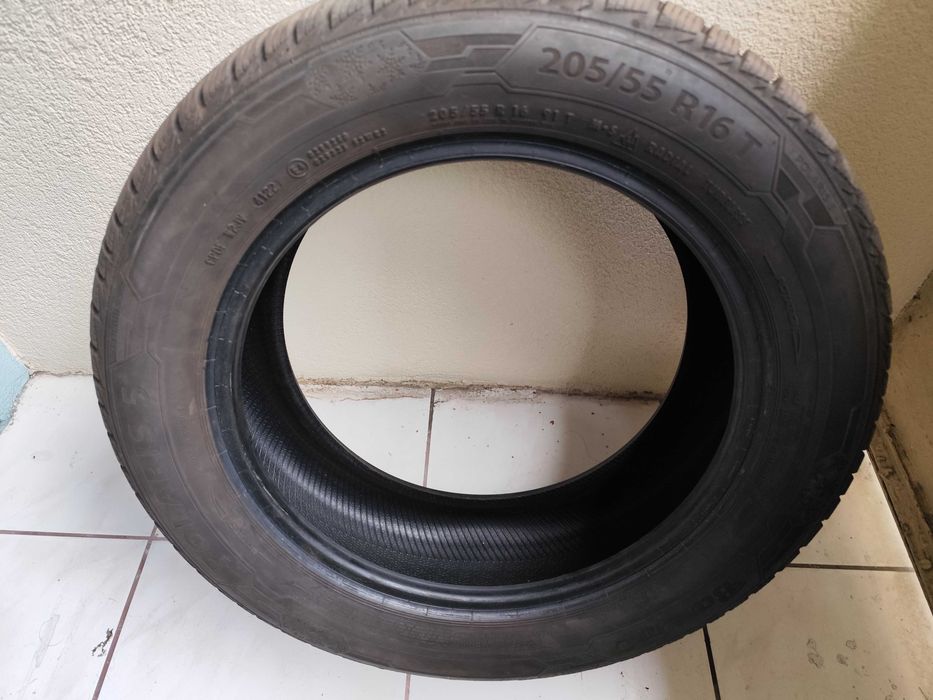 Opona zimowa Barum Polaris 5 205/55 R16