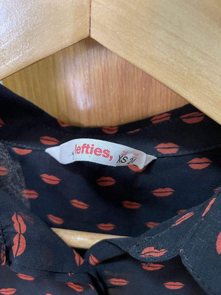 Camisa de festa preta