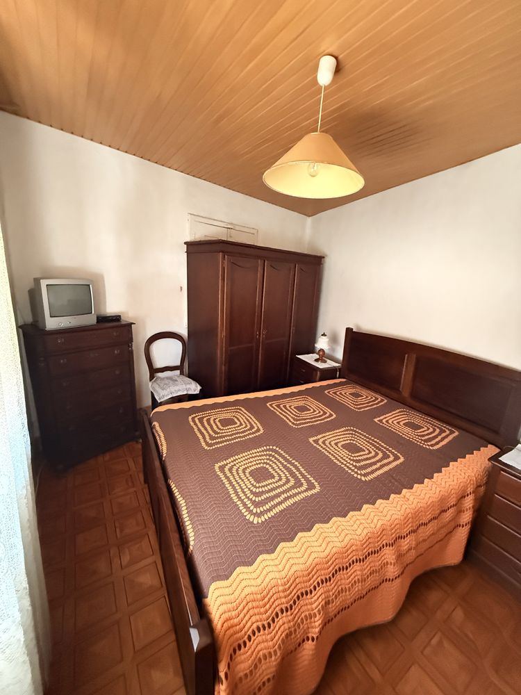 Casa na aldeia com terreno