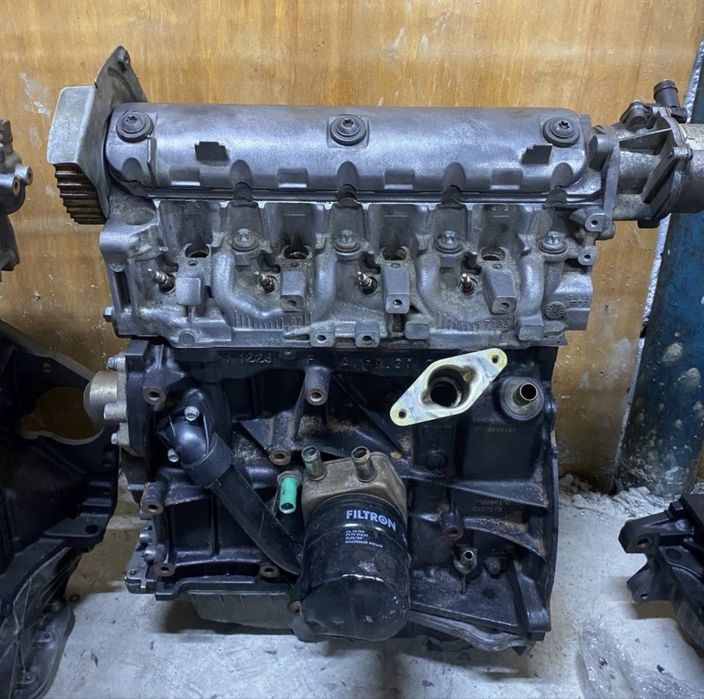 Двигун 1.9 Renault Trafic Vivaro Primastar мотор Трафік Віваро Лагуна