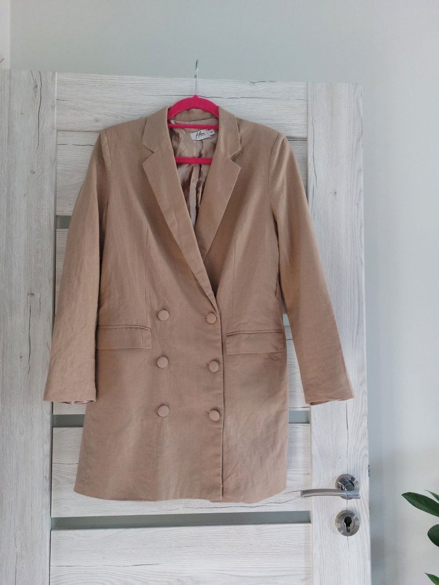 Lniany płaszczyk narzutka marynarka NA-KD S/36, beżowy blazer