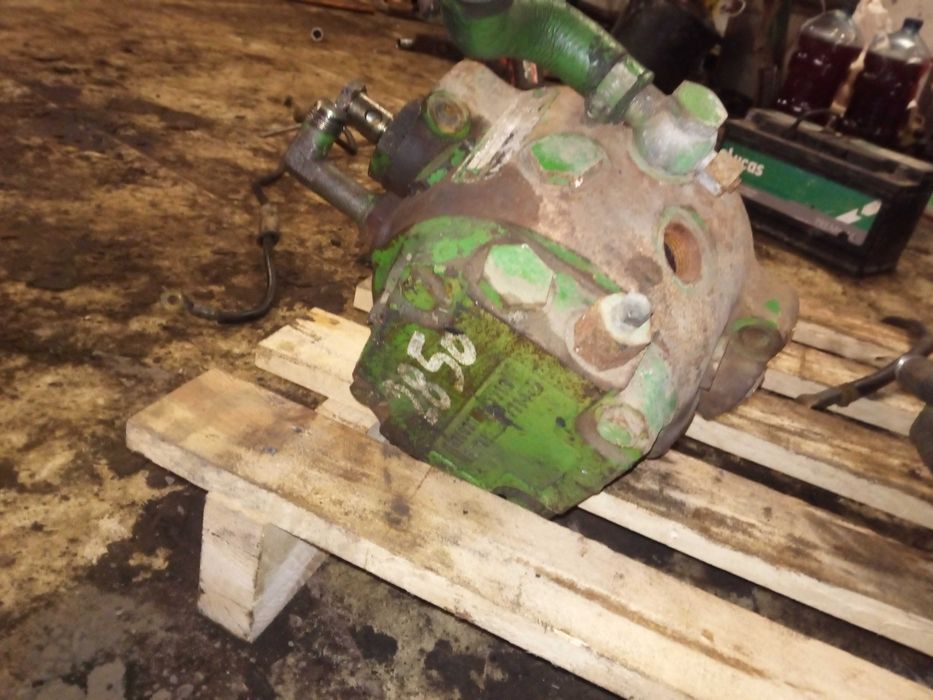 John Deere 2140 pompa hydrauliczna 3040 podnosnika 3350 tłoczkowa 2850