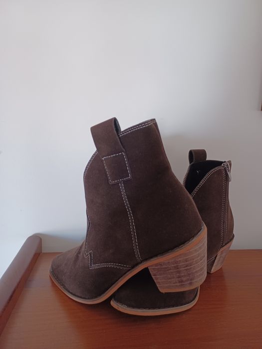 Botas n⁰36 em castanho