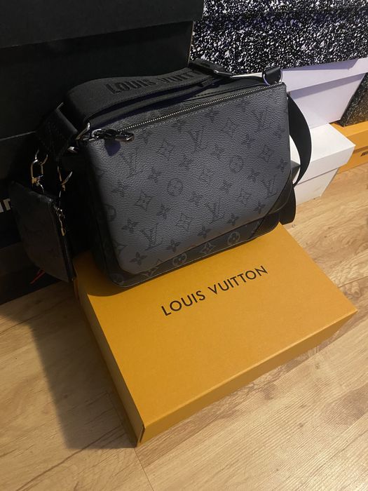 Louis Vuitton Alpha Wearable Wallet Cena w opisie