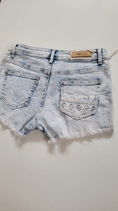Shorty jeansowe z koronką XS