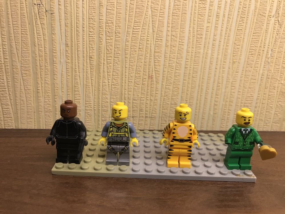 Lego фигурки