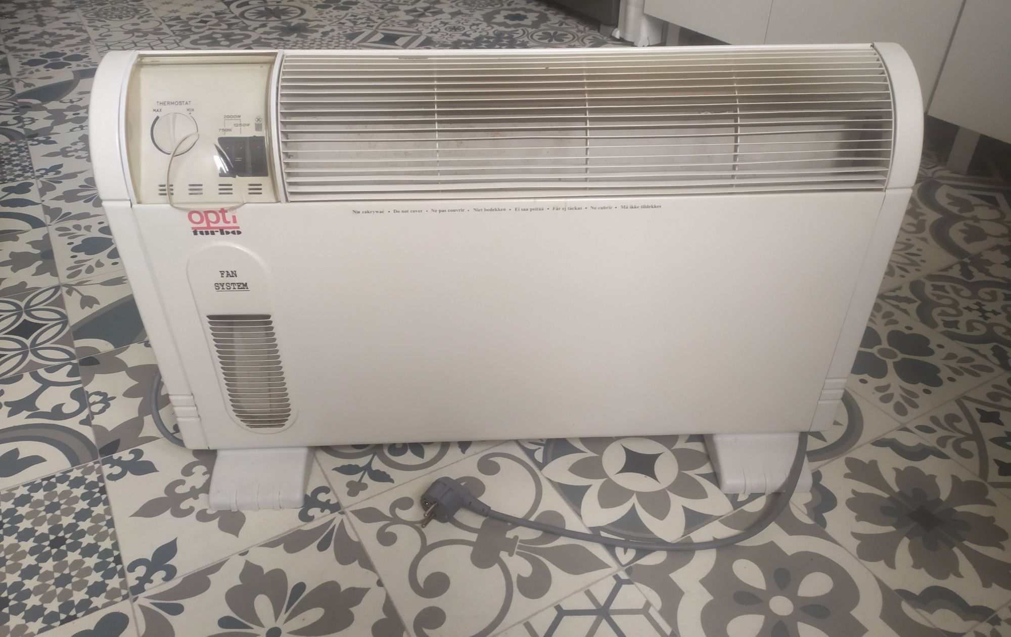 Grzejnik elektryczny Opti turbo biały