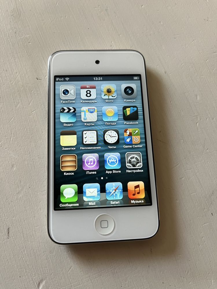 Apple iPod touch 4 памʼять 32gb