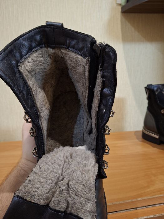 Зимові ботинки на дівчинку