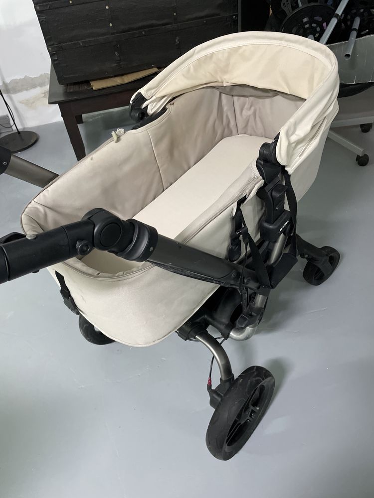 carrinho marca Jane rider inclui alcofa, ovinho e cadeira passeio