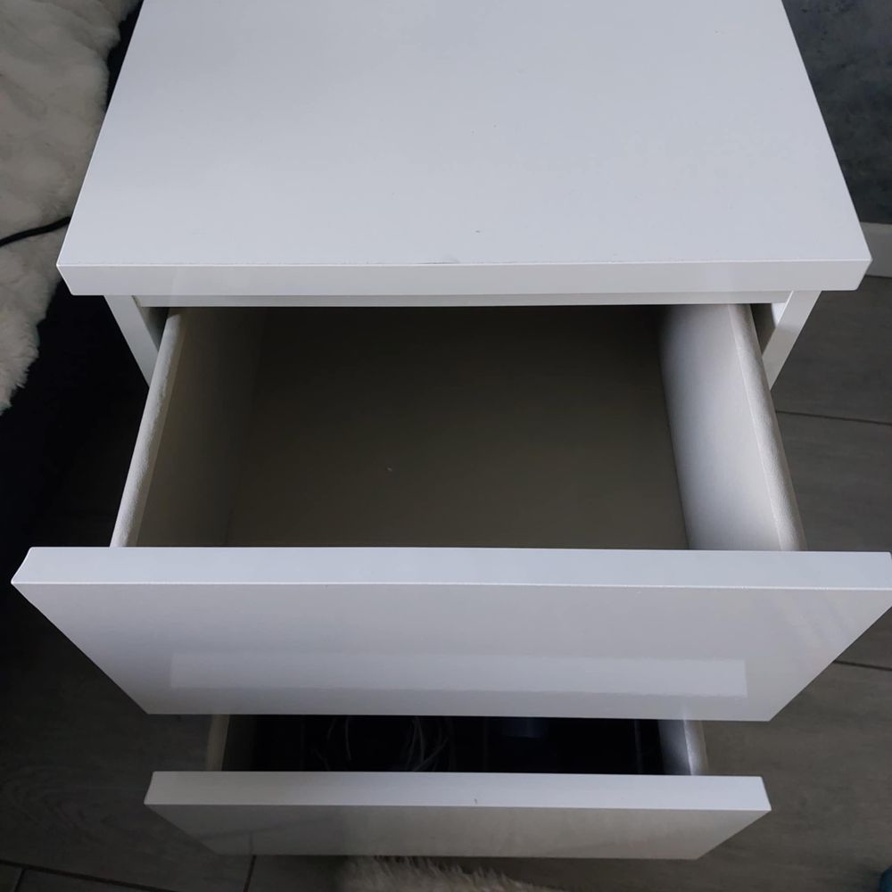 2 szafki nocne, białe Malm IKEA