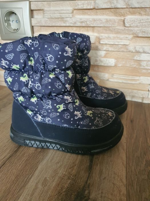 Зимові ботінки для дівчинки