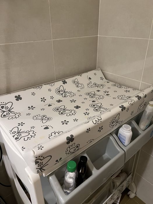 Trocador com banheira