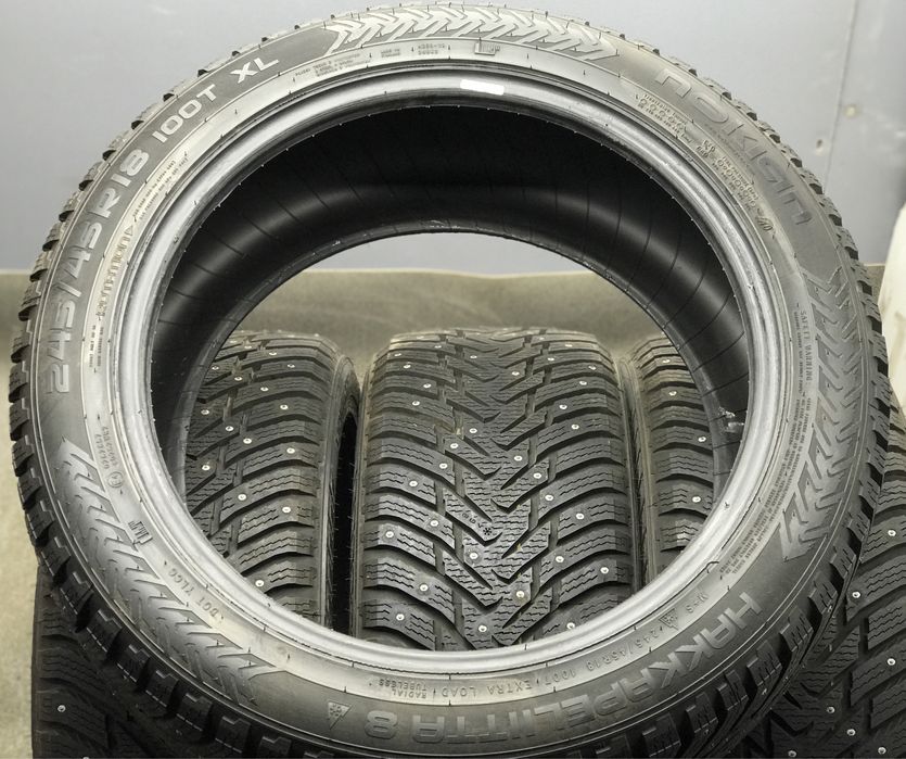 Шини як Нові 245 45 R18 100W зима Nokian Hakkapeliitta 8 шипи зимові