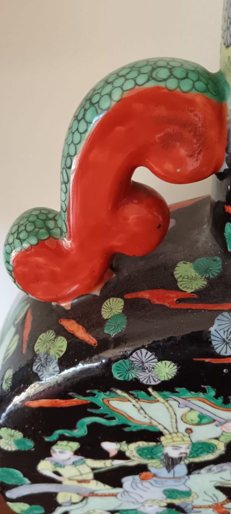 Cantil de Porcelana Chinesa com Certificado da Companhia Chung