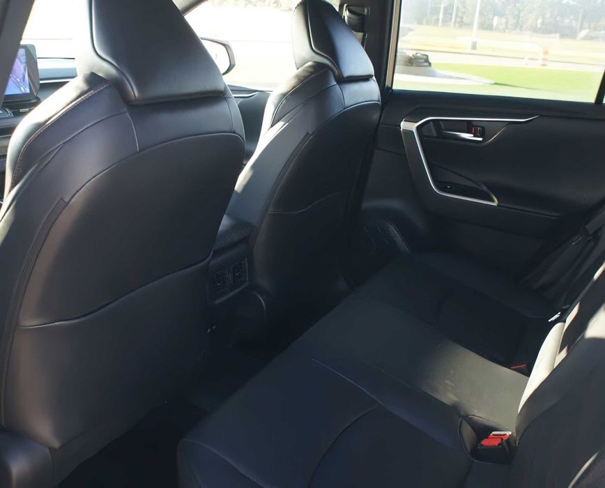 Toyota RAV4 Prime XSE      2024