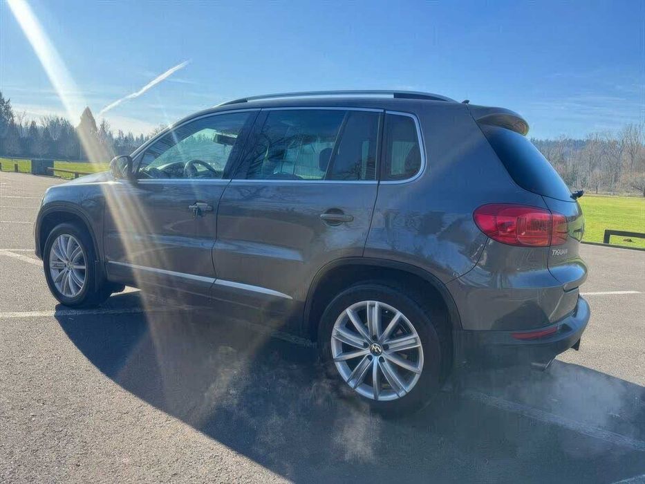 Volkswagen Tiguan SEL 4Motion      2015