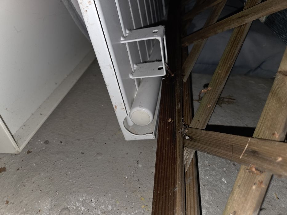 Grzenik Vasco elektryczny 1250w 182 x 62 cm dekoracyjny  nowoczesny