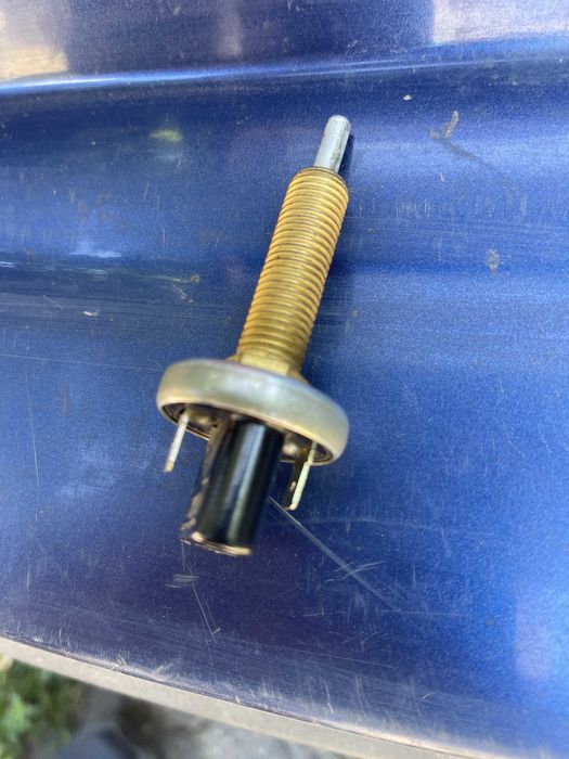 Датчик уровня топлива ВАЗ 2101.2102 ссср