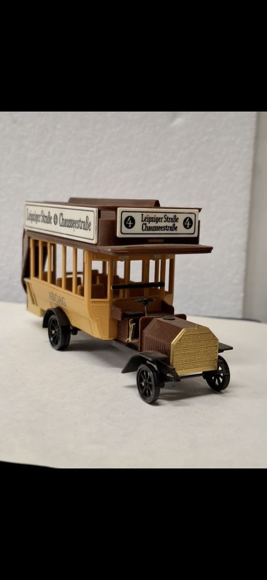Model Daimler 1911 Berliner bus 1:43