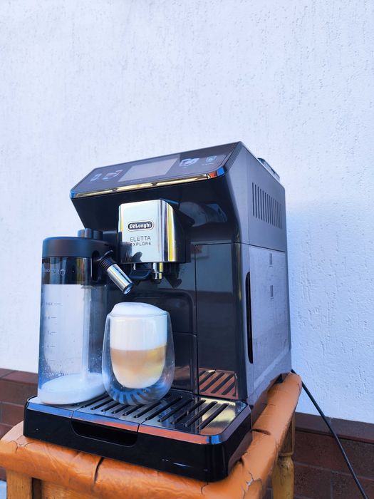 Кавомашина кофемашина Delonghi Eletta Explore ECAM 450.65