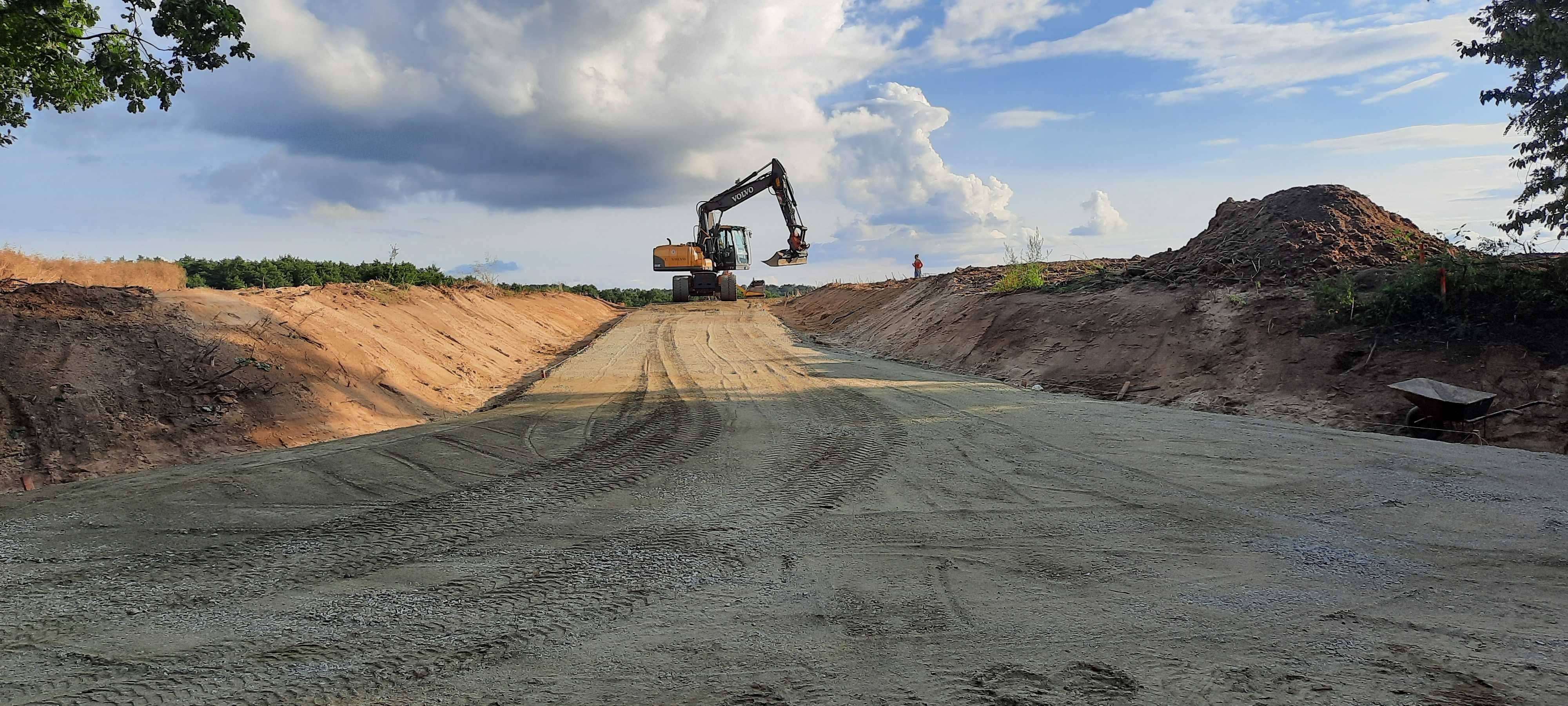 Usługi Koparką Volvo,wykopy,wyburzenia,niwelacje,wywrotka kruszywa