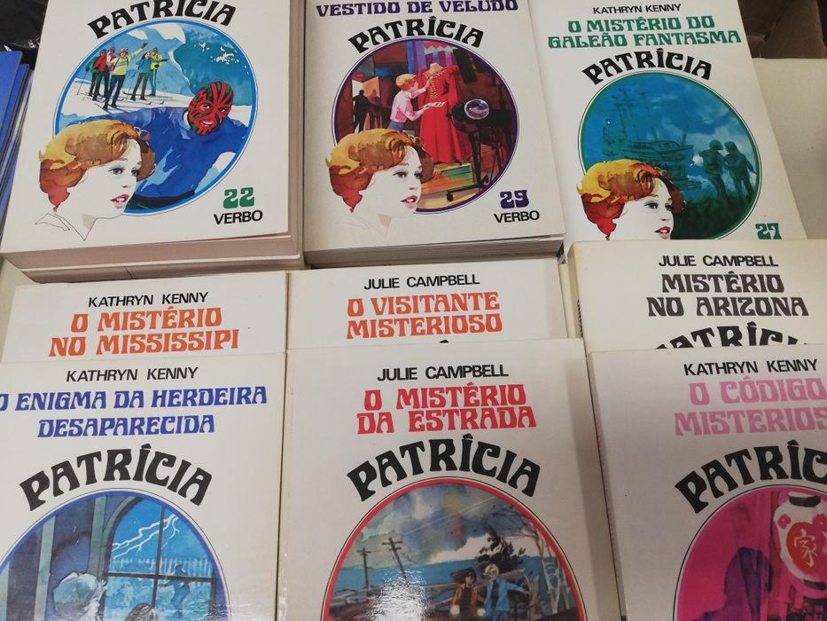 Coleção completa de 30 livros da Patrícia