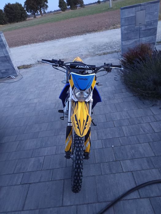 ASIX Defender 150 (2000km) z tego roku