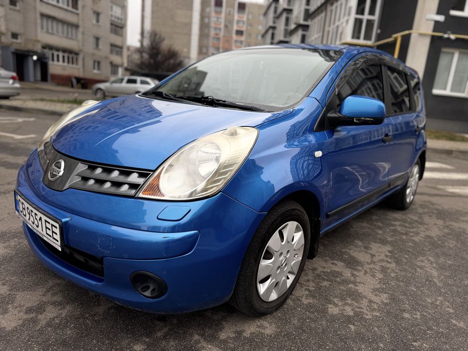 Nissan Note 1.6 бензин автомобіль