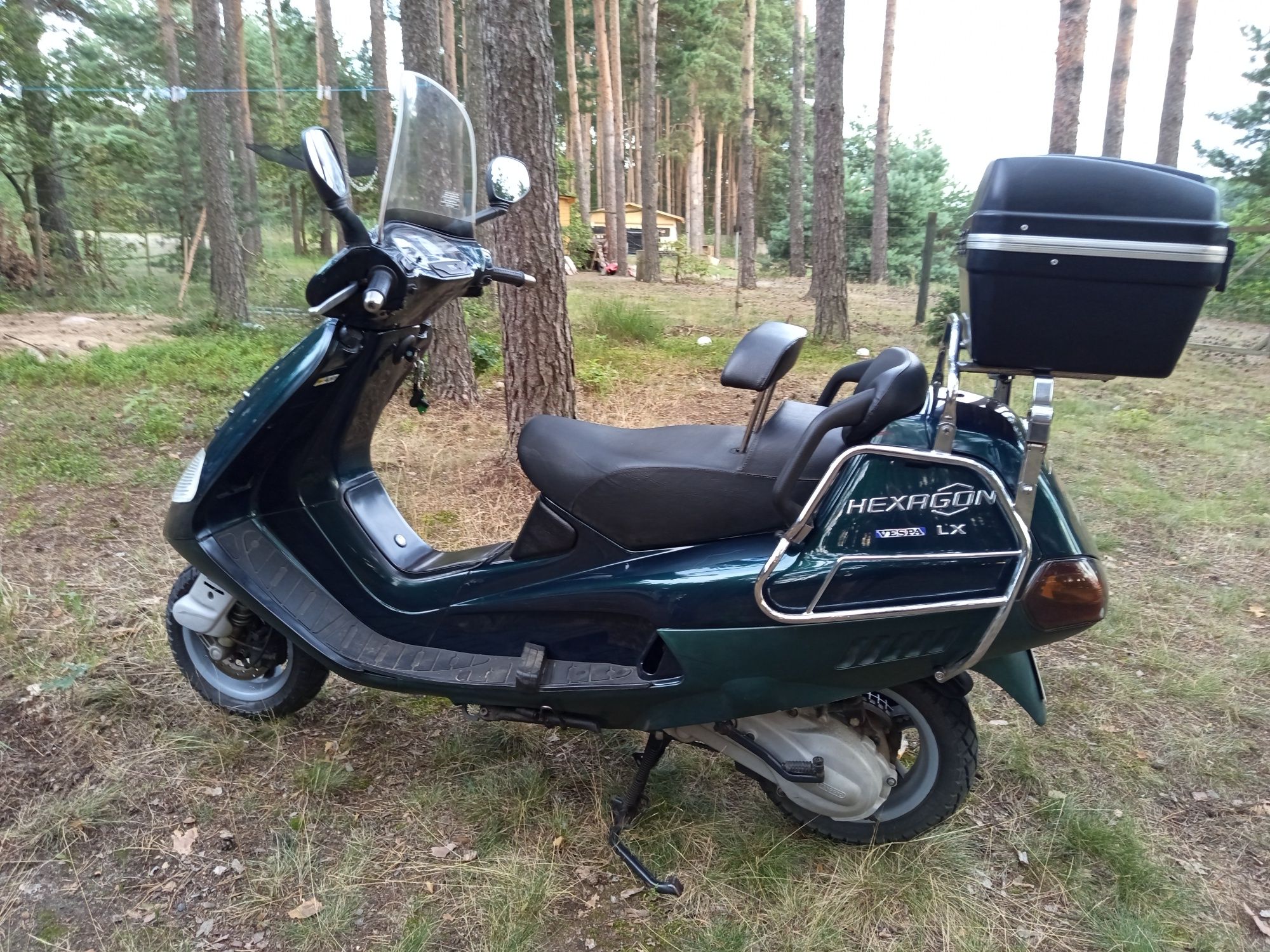 Piaggio Vespa Hexagon 125
