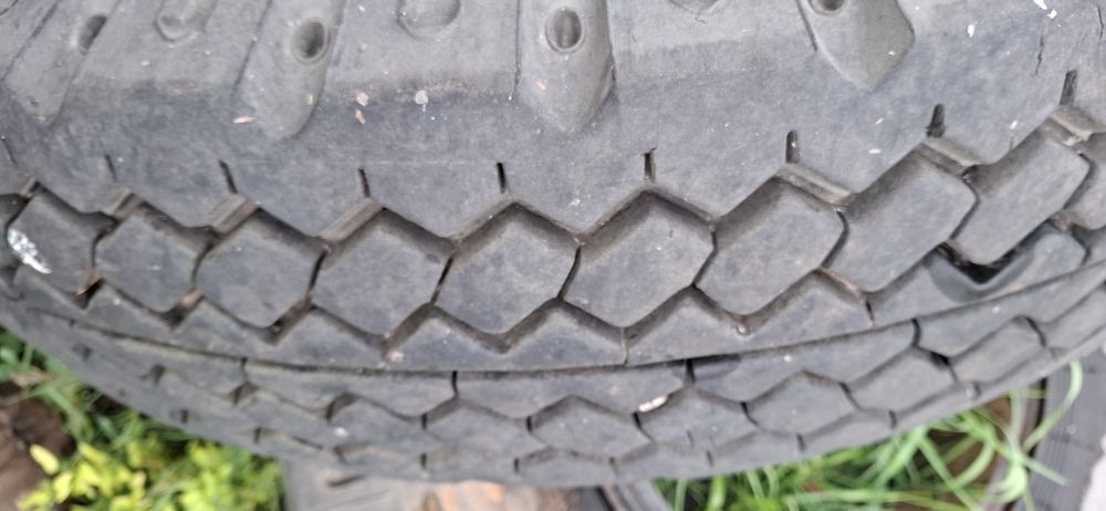 Продам шины 320-508Р