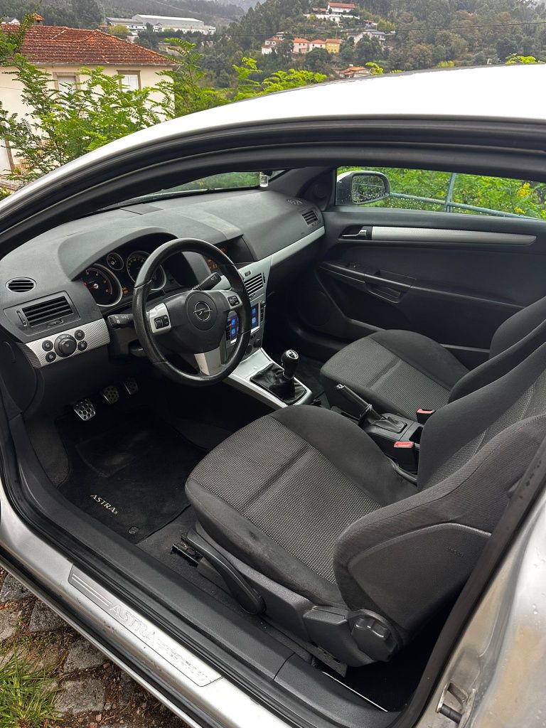 Opel Astra GTC  Van
