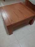 Mesa centro em pinho