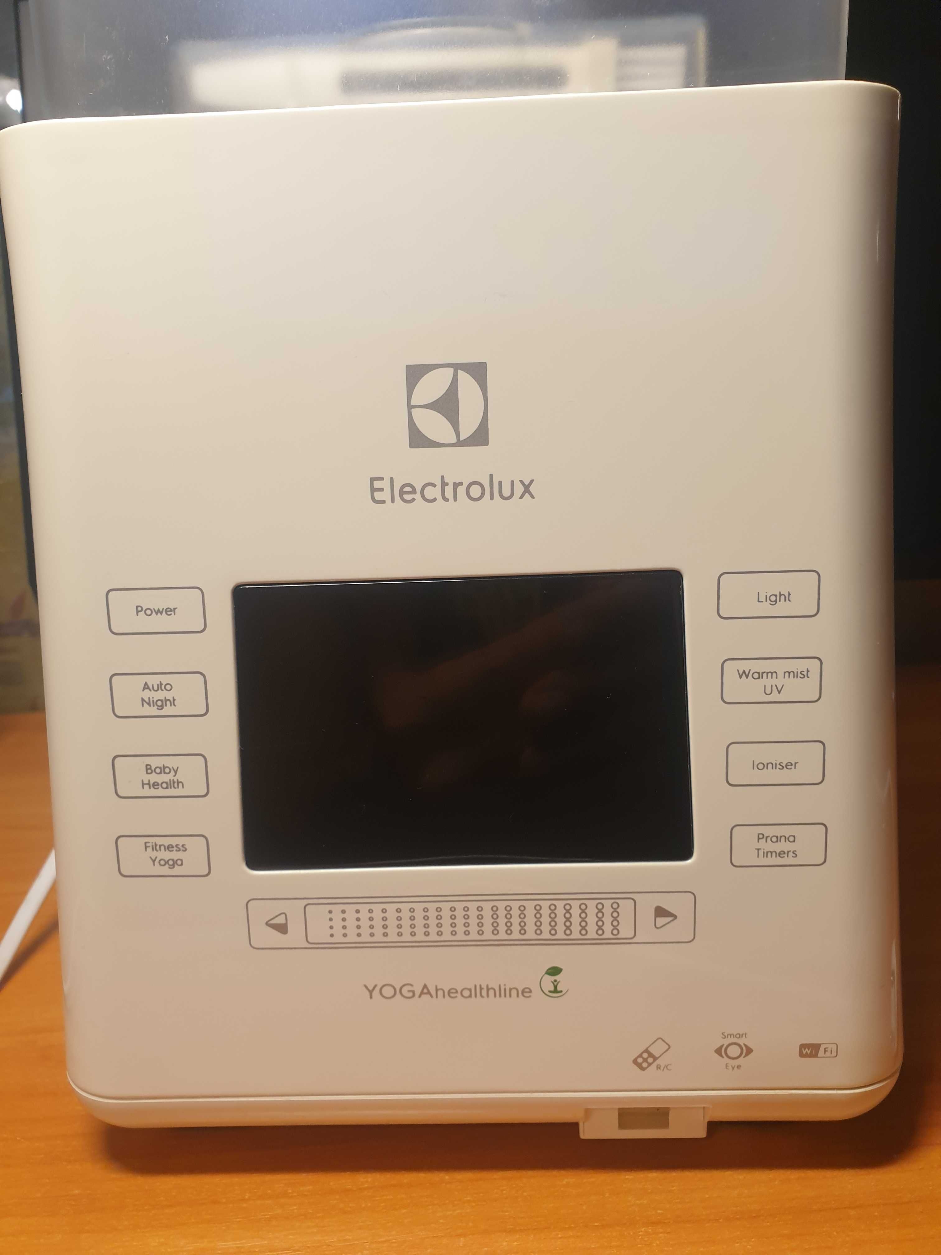 Продам увлажнитель воздуха Elektrolux EHU-3815D