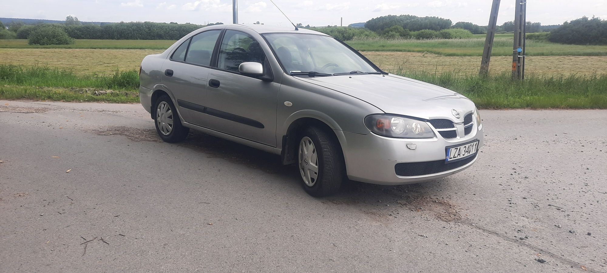 Nissan almera 1.5 gaz sprawna klimatyzacja