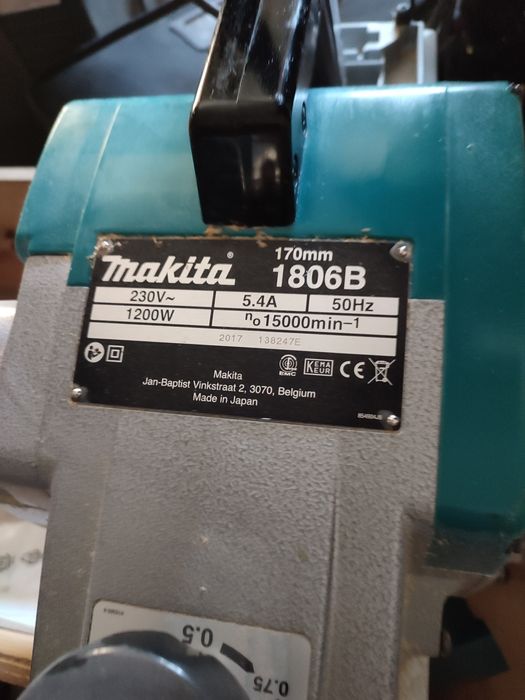 Strug ciesielski firmy Makita 1806B