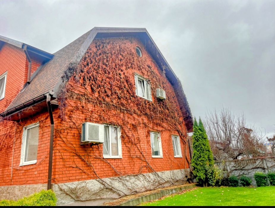 Продам ДОМ. на ж/м ПОБЕДА-3 , с ремонтом