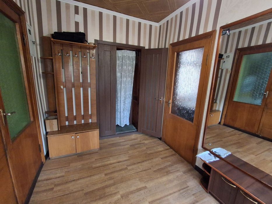 Сдаётся частный дом на Промышленном переулке. Газ, парковка, гараж