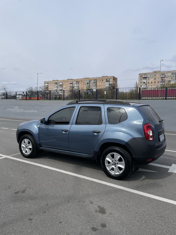 Dacia duster 2011 1.5д 4х4