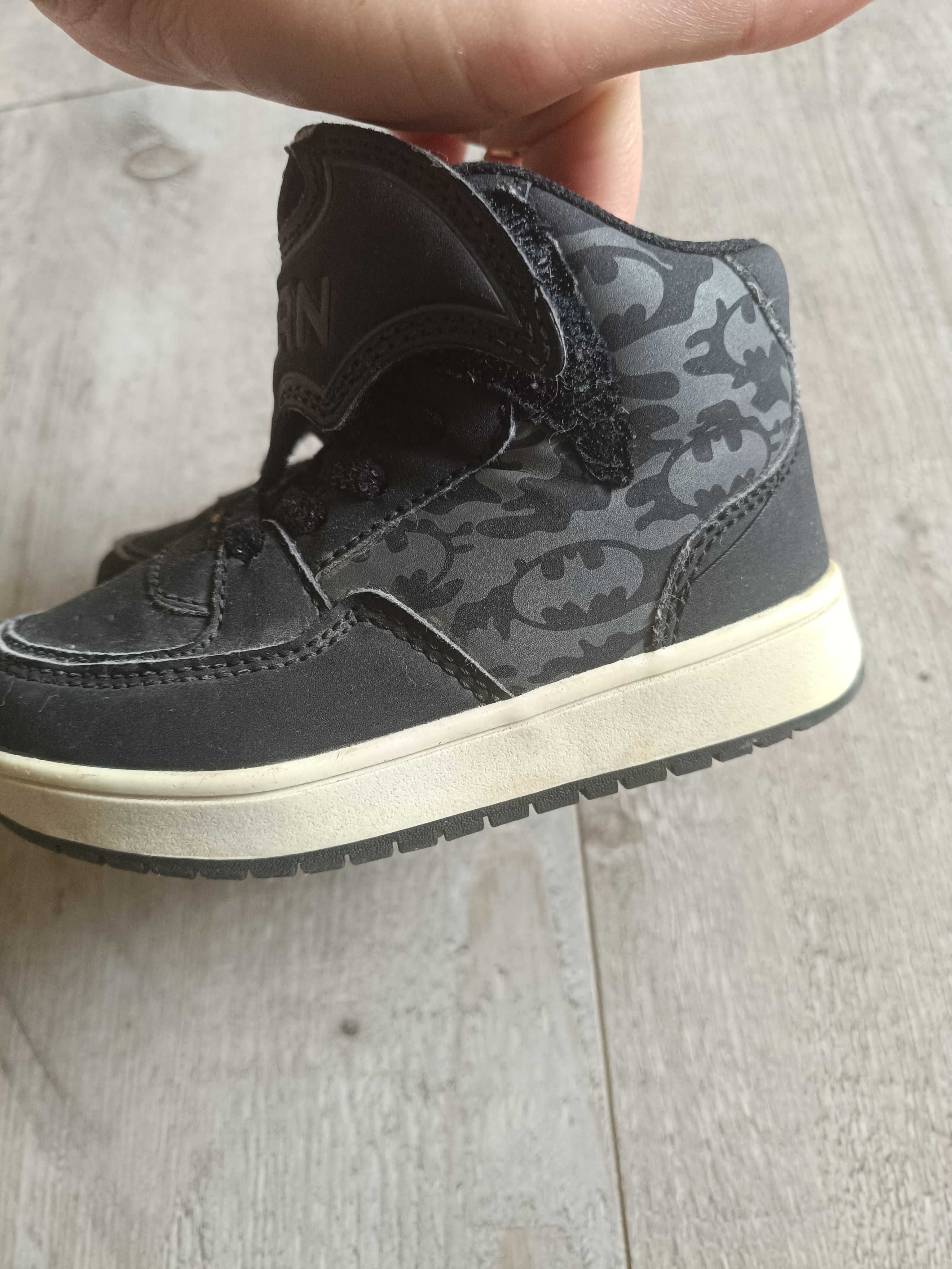 Buty chłopięce r24