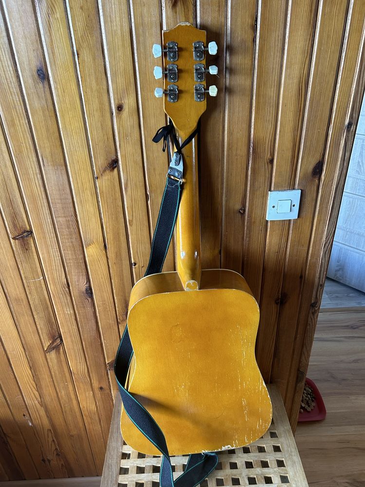 Gitara defil brazowa