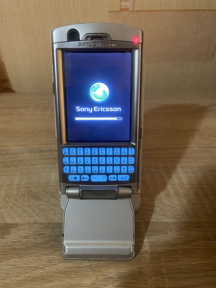 Sony Ericsson P990i