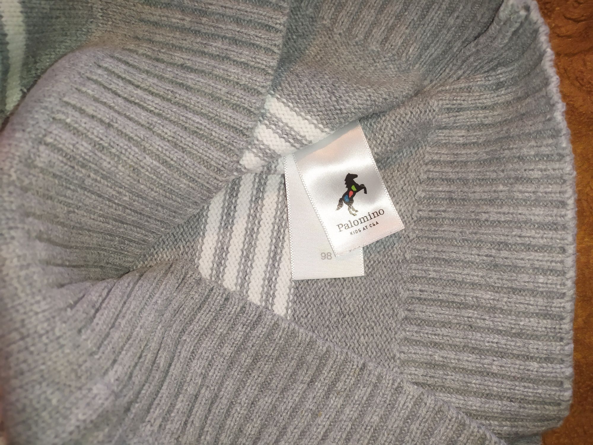 Dwa sweterki dla chłopca 98 Reserved Palomino C&A