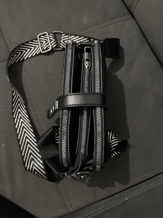 Жіноча сумка крос боді